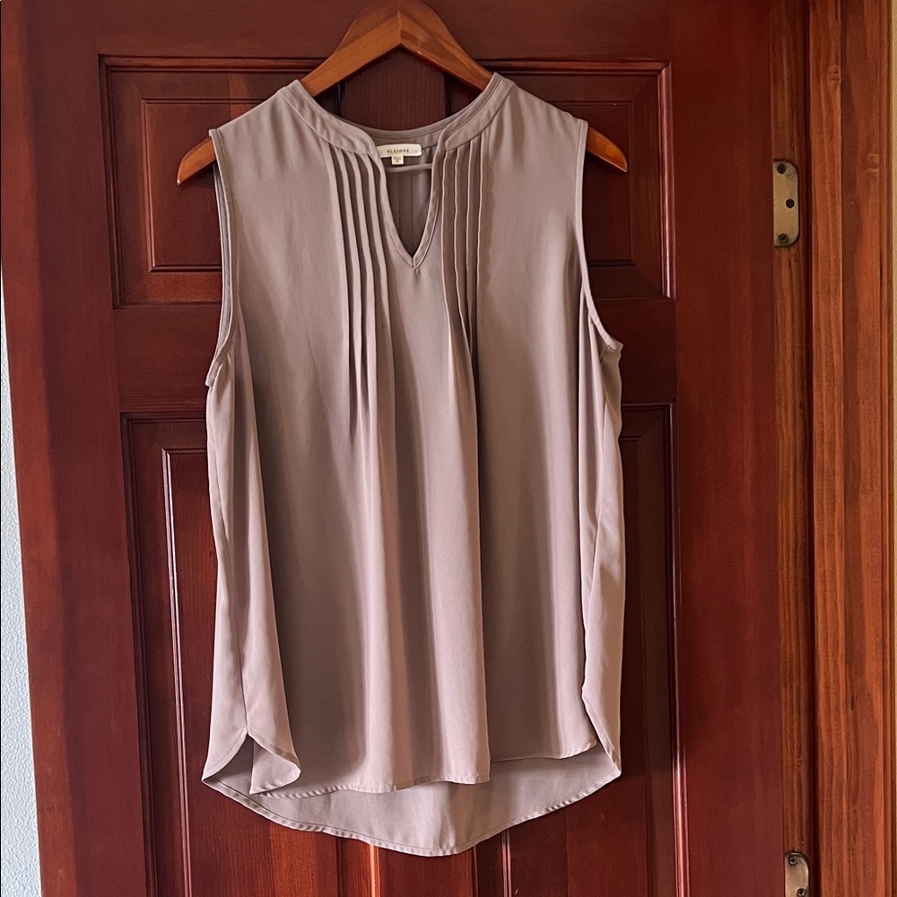 Pleione Sleeveless Blouse - Taupe